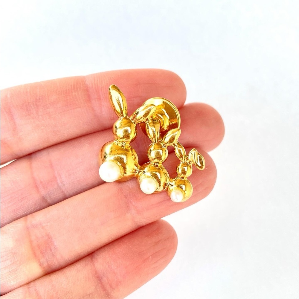 Vintage Gold Bunny Pearl Brooch Pin
